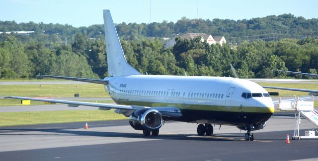 BOEING 737-400 (N753MA) - 6/8/16