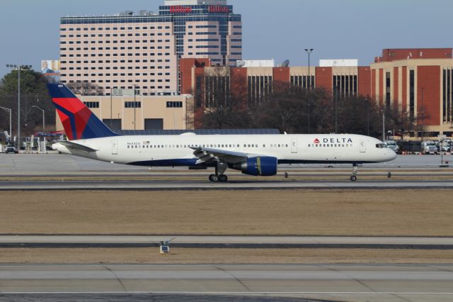Boeing 757-200 (N683DA)