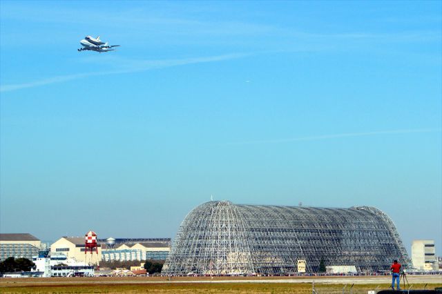 N905NA — - Endeavour Flyover NASA/Ames Moffett Field 9/21/2012.