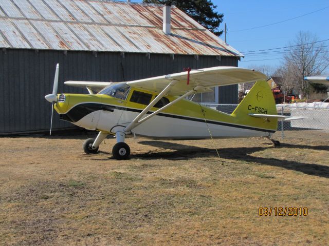 C-FSCH — - This aircraft is parked at the Waterville  Airport NS