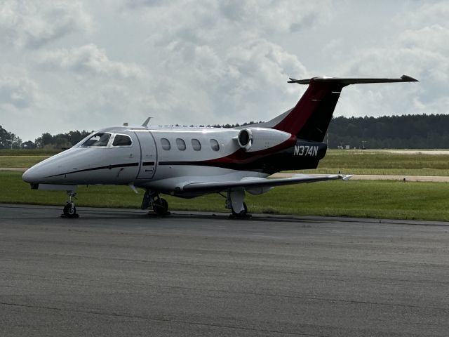 Embraer Phenom 100 (N374N)