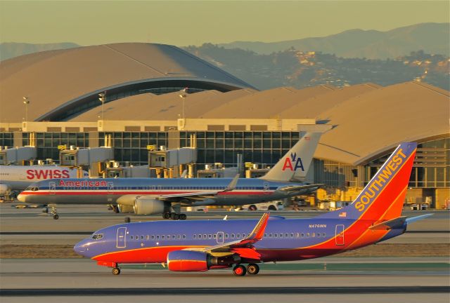 Boeing 737-700 (N476WN) - 11/04/14