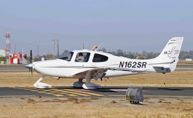 Cirrus SR-22 (N162SR)