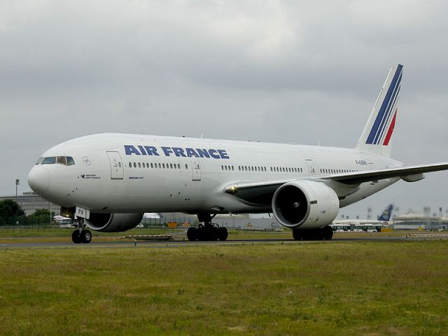 Boeing 777-200 (F-GSPX) - Lovely Photo Of A boeing 777-200 aircraft