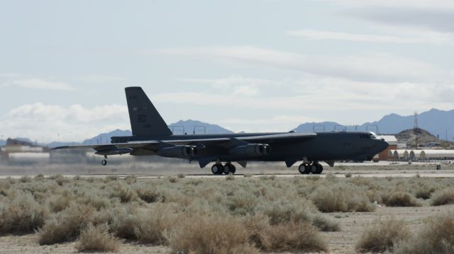 Boeing B-52 Stratofortress —