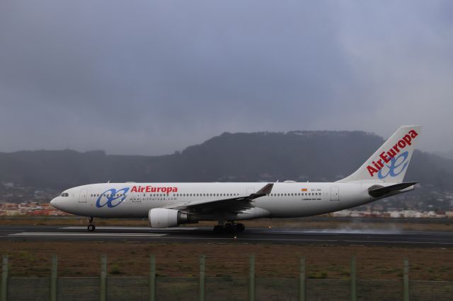 Airbus A330-200 (EC-JQQ)