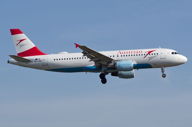 Airbus A320 (OE-LBN)