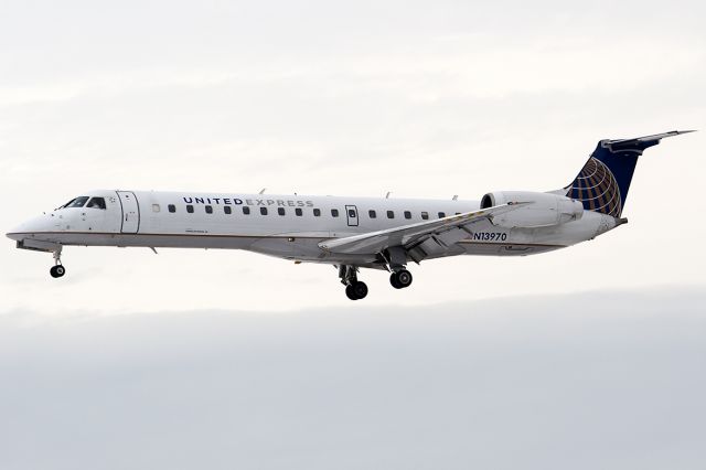 Embraer ERJ-145 (N13970)