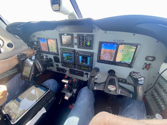 Piper Malibu Mirage (N154DR) - Panel in flight