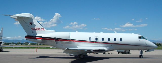 Bombardier Challenger 300 (N926JR)