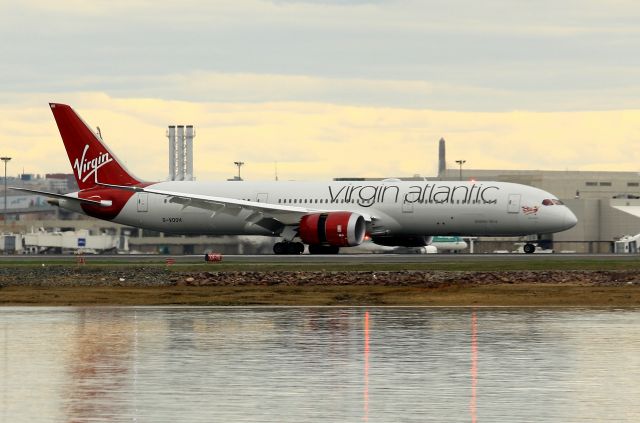 G-VOOH — - Miss Chief arriving from London