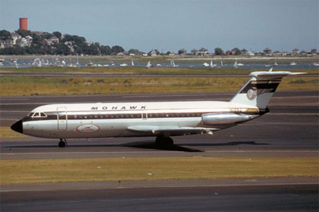 British Aerospace BAC-111 One-Eleven (N1129J) - scanned from postcard