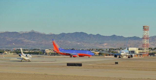 Boeing 737-700 (N483WN)