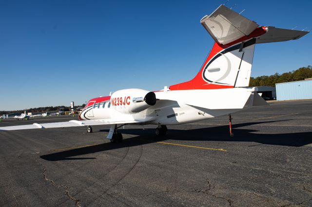 Learjet 31 (N239JC)