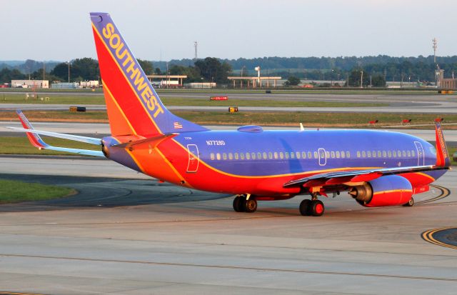 Boeing 737-700 (N7728D) - SOUTHWEST 461 making a short hop over to Richmond. Photo taken on 7/17/2020.