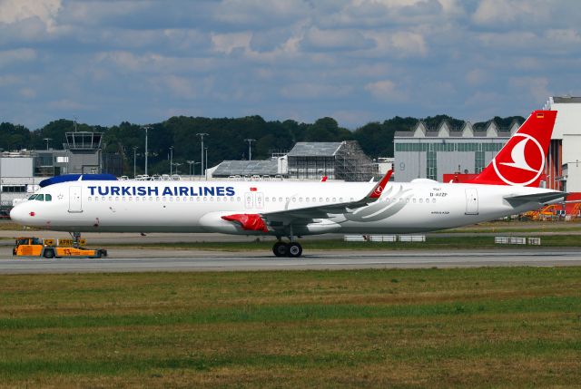 Airbus A321neo (TC-LTA)