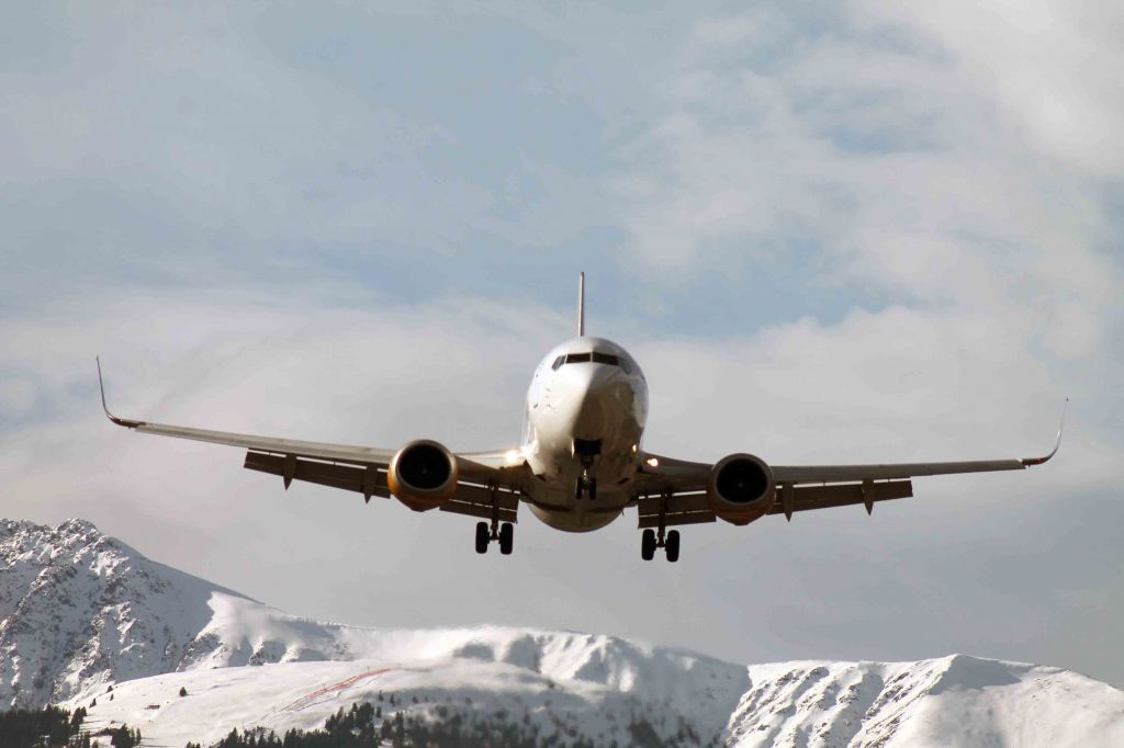 Boeing 737-700 (OY-JTB)