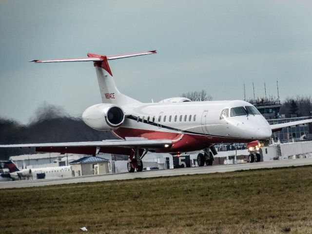 Embraer ERJ-135 (N804CE) - Powell avenue today before being consumed by fog 