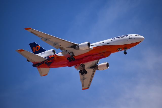 McDonnell Douglas DC-10 (N612AX) - TNKR910 en route to KIWA after a VLAT drop on the "Telegraph Fire" in Arizona, 2021.