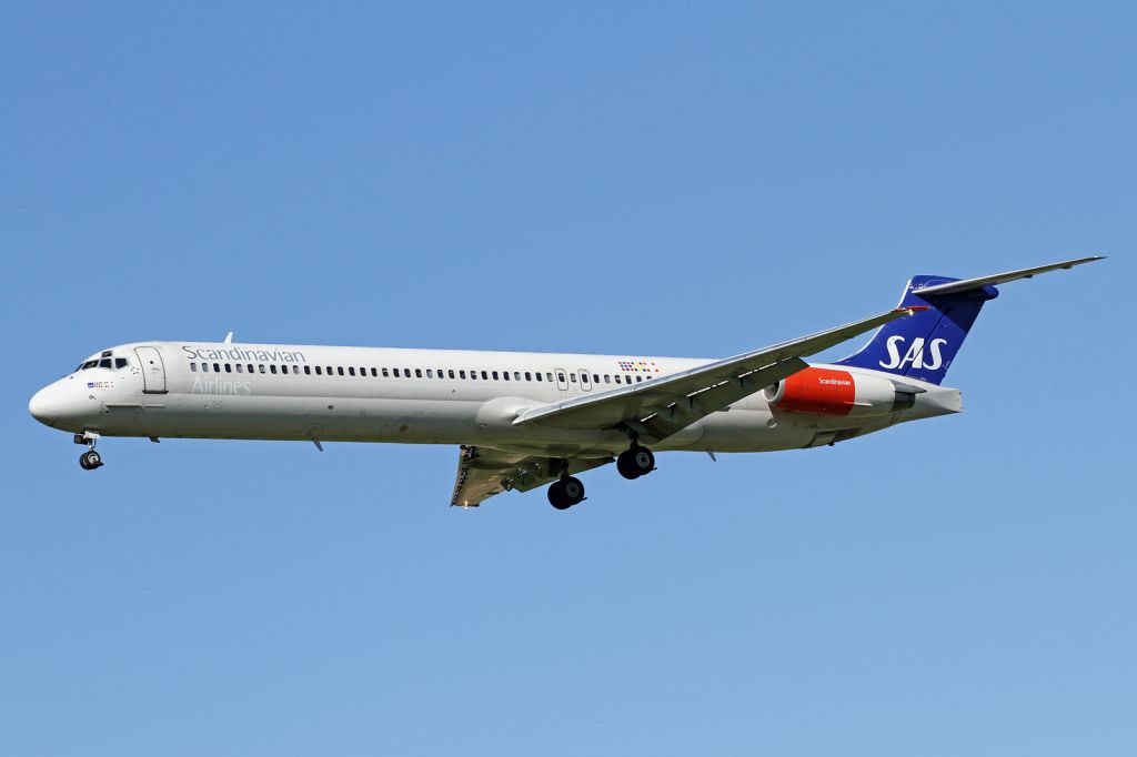 McDonnell Douglas MD-81 (OY-KHN)
