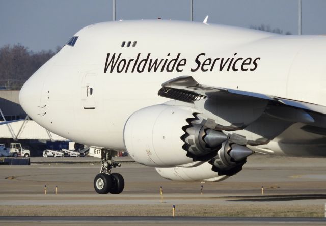 BOEING 747-8 (N617UP)