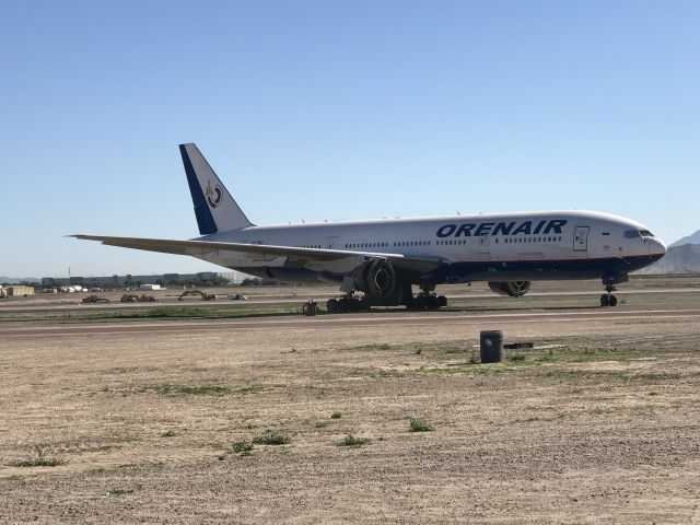 BOEING 777-300 (VQ-BNU)