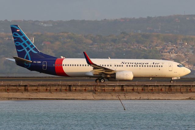 Boeing 737-800 (PK-CMU)