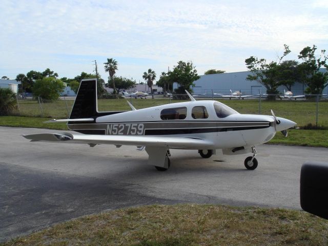 Mooney M-20 (N52759)