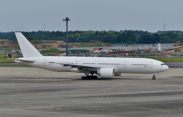 Boeing 777-200 (AP-BMH) - Tokyo-Narita(NRT) 2018/06/22