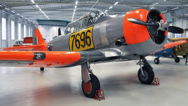 North American T-6 Texan (N696RE) - 1943 AT-6C, Prague Tocna Airport (Oct 8, 2016)