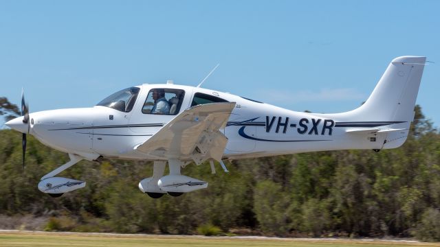 Cirrus SR-22 (VH-SXR)