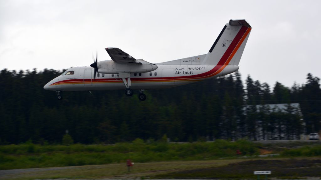 de Havilland Dash 8-100 (C-FAIV)