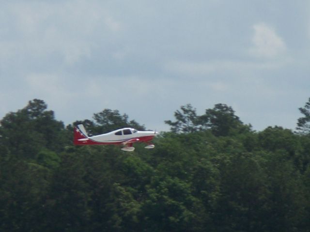 — — - Taking off of 14 at Lone Star.  Ill get more info on this aircraft a little later.