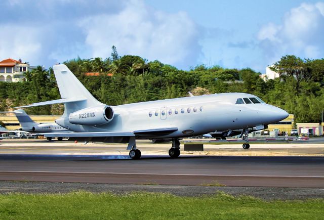 Dassault Falcon 2000 (N228MN)