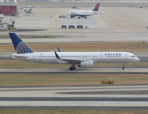 Boeing 757-200 (N12116) - A United Airlines Boeing 757-224(WL) (N12116) at Atlanta Hartsfield-Jackson Intl. Airport in November 2016.