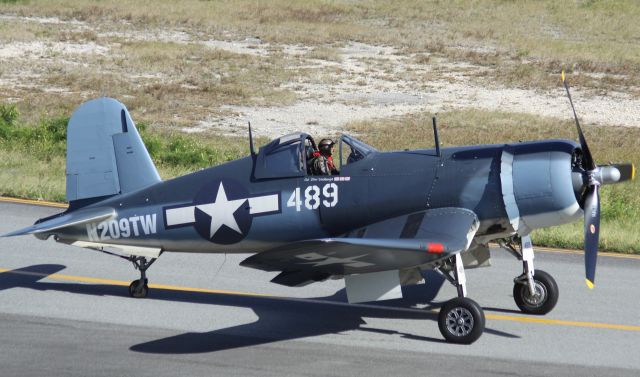 VOUGHT-SIKORSKY V-166 Corsair (N209TW)