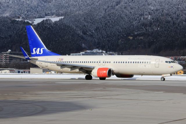 Boeing 737-800 (LN-RGC)