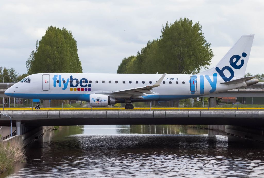 Embraer 170/175 (G-FBJF) - Because you guys liked my other picture at the same location, I thought lets upload another one from that location! :)