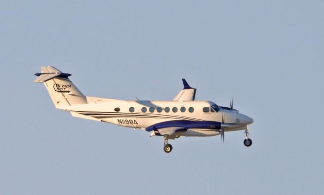 Beechcraft Super King Air 350 (N1198A) - Turning final on 27 at Carson City