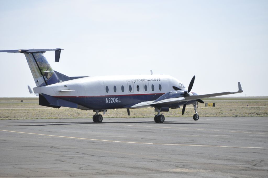 Beechcraft 1900 (N220GL)
