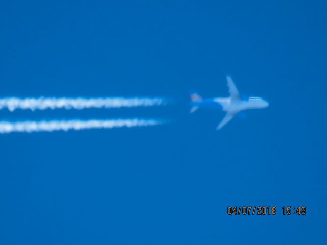 Airbus A319 (N311NV)