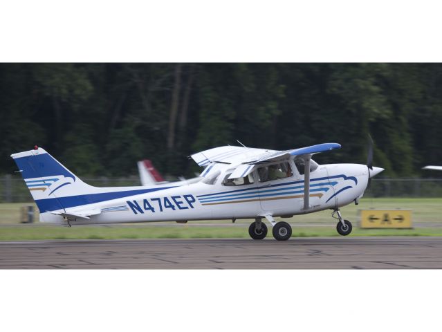 Cessna Skyhawk (N474EP)