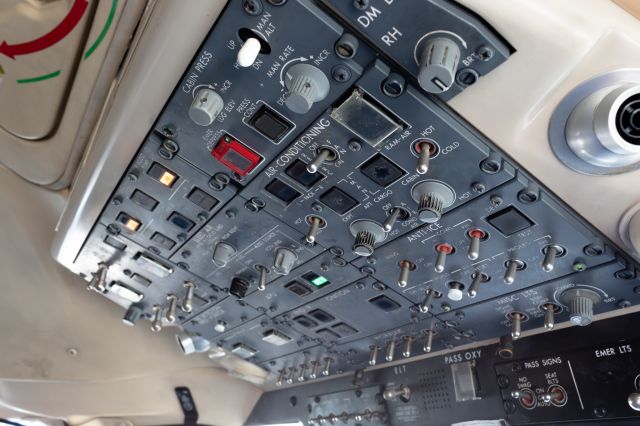 Canadair Regional Jet CRJ-700 (N659CA) - The overhead panel of a Bombardier CRJ-700.