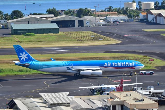 Airbus A340-300 (F-OJGF)