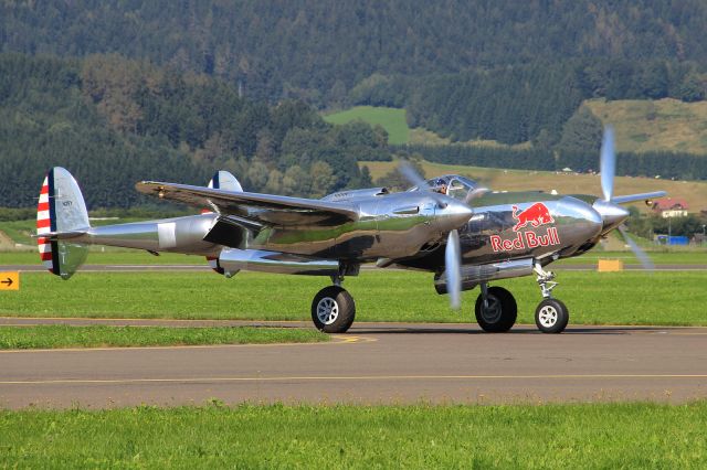 Lockheed P-38 Lightning (N25Y)