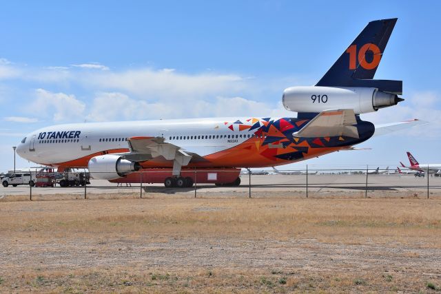 McDonnell Douglas DC-10 (N612AX)