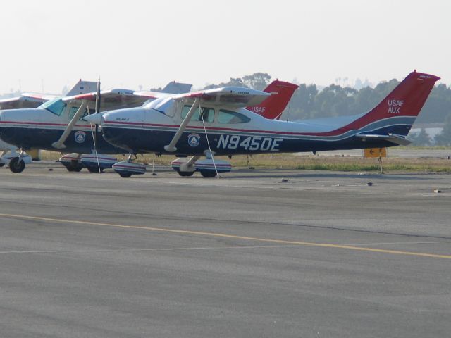 Cessna Skylane (N9450E)