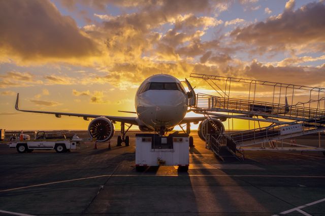 Airbus A321neo — - As the sun was setting at Hawaii's Kailua Kona airport, the sky behind this Delta Airlines Airbus 321 NEO was stunning. I shot this with my Canon 5Dsr and my Canon 17-40 F4 lens. Please check out my other aviation photography. Votes and positive comments are always appreciated. Questions about this photo can be sent to Info@FlewShots.com