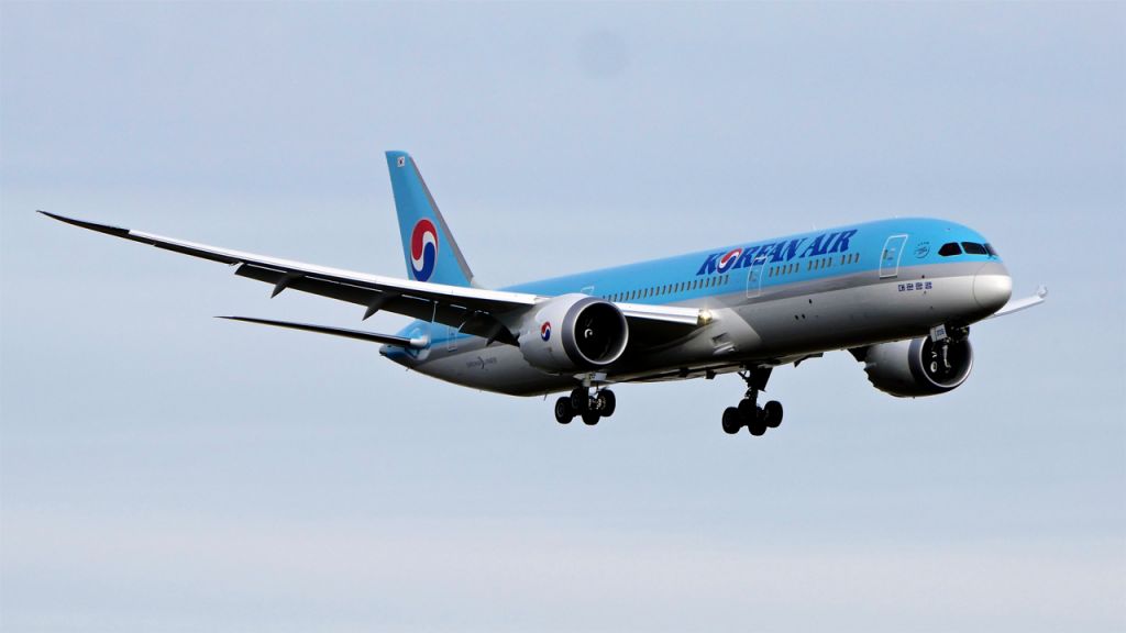 Boeing 787-9 Dreamliner (HL7209) - BOE664 on final to Rwy 16R to complete a B2 flight on 12.15.18. (ln 788 / cn 34818).