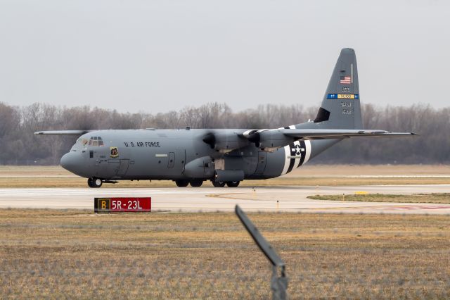 Lockheed EC-130J Hercules (14-5802) - GOONY62 turning onto Bravo after a flight from Little Rock, Arkansas.